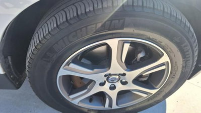 Volvo XC60 D5 AWD Geartronic Summum (7)