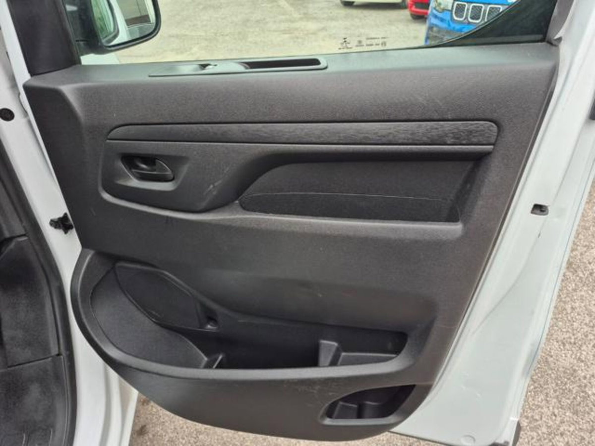 Opel Vivaro Furgone 1.5 Diesel 120CV S&S PL-TN M Furgone Enjoy (8)