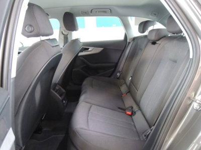 Audi A4 35 TDI/163 CV S tronic Business Advanced (14)