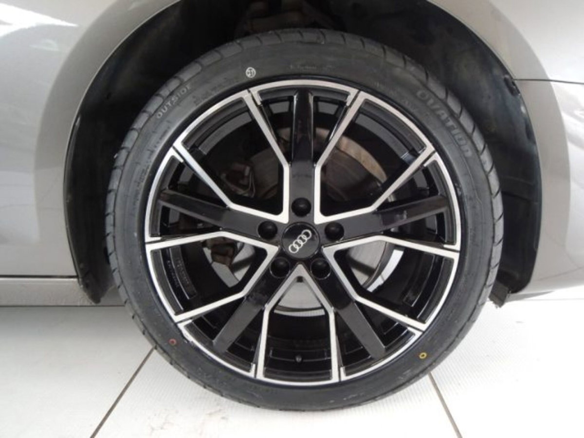 Audi A4 35 TDI/163 CV S tronic Business Advanced (3)