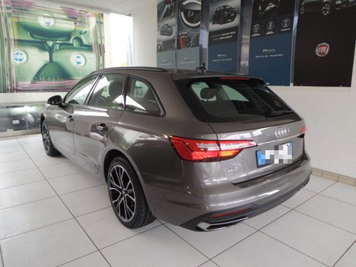 Audi A4 35 TDI/163 CV S tronic Business Advanced (4)
