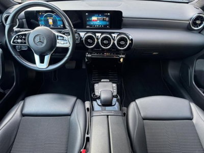 Mercedes-Benz Classe A Sedan 180 d 4p. Sport (7)