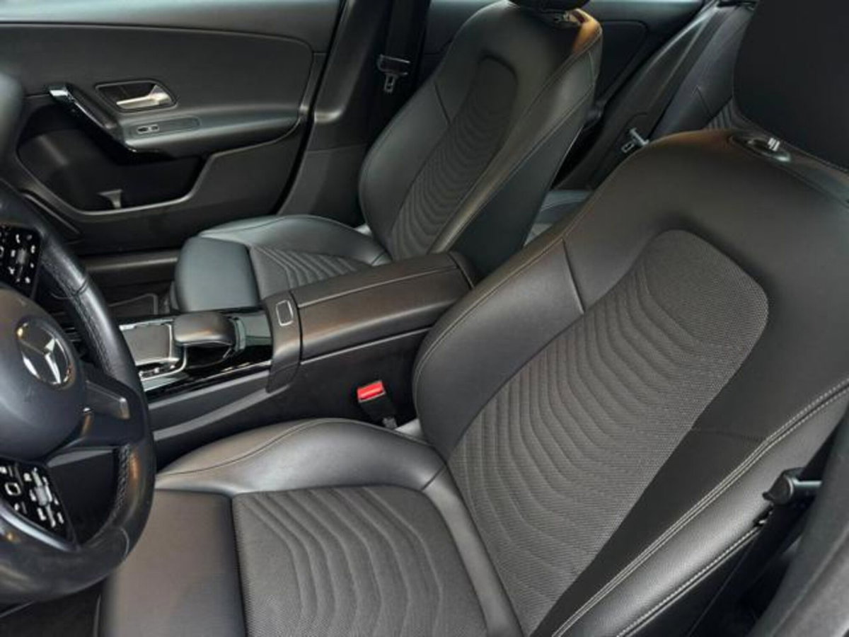 Mercedes-Benz Classe A 180 Business (20)