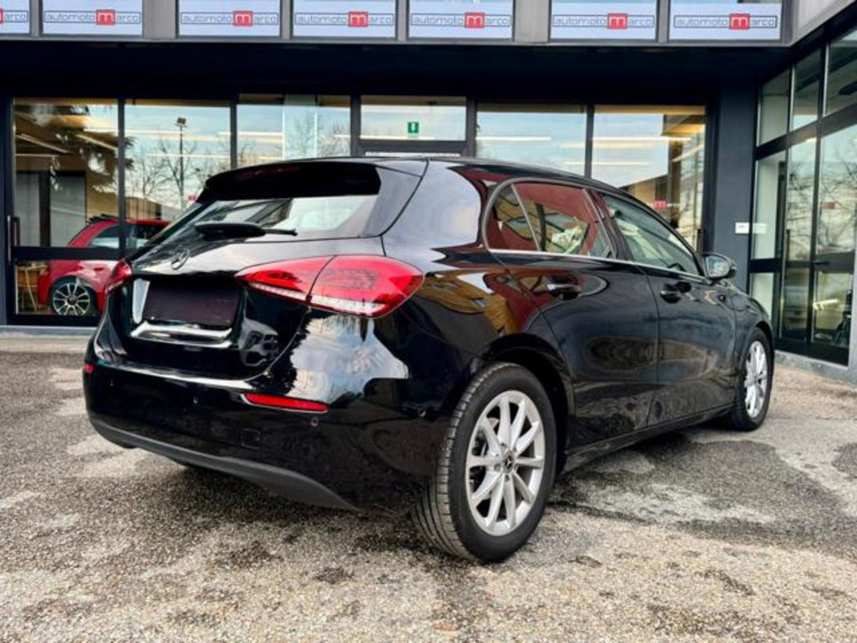 Mercedes-Benz Classe A 180 Business (4)