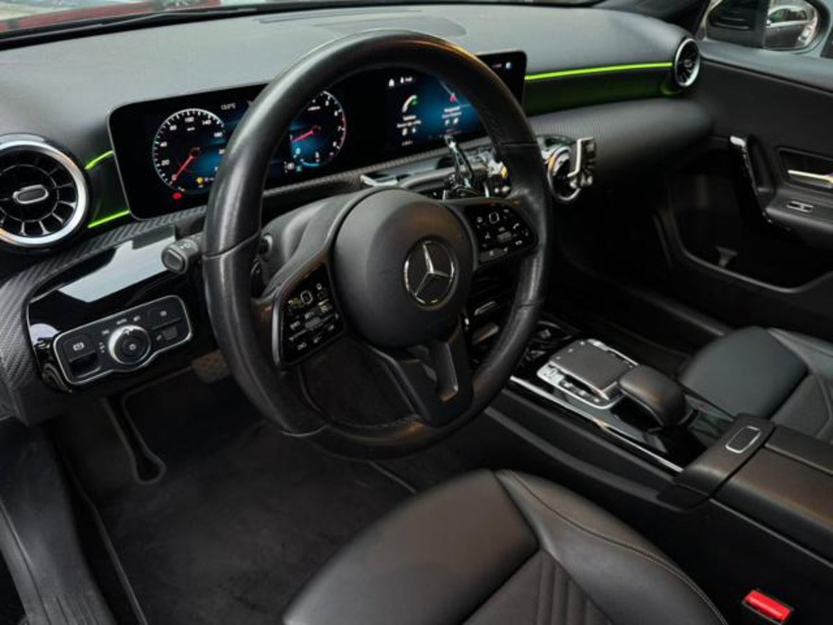 Mercedes-Benz Classe A 180 Business (9)