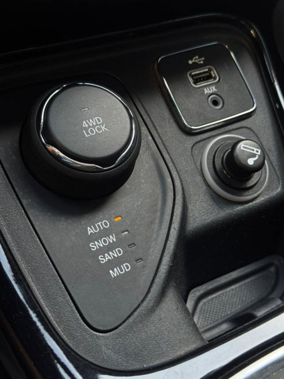 Jeep Compass 2.0 Turbodiesel Limited (12)