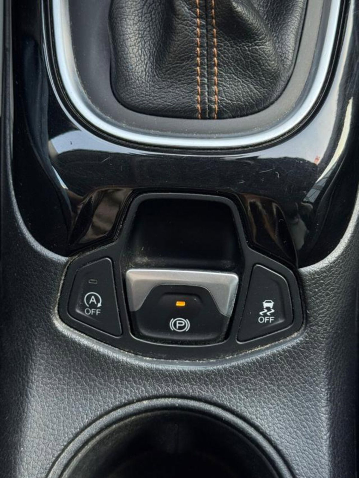 Jeep Compass 2.0 Turbodiesel Limited (13)