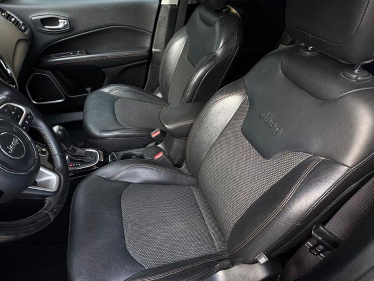 Jeep Compass 2.0 Turbodiesel Limited (15)
