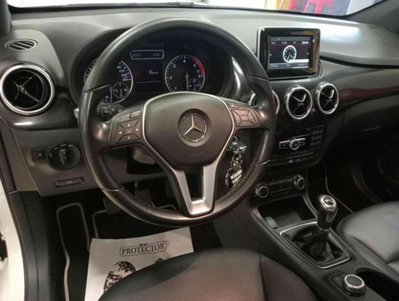 Mercedes-Benz Classe B 180 CDI Premium (15)