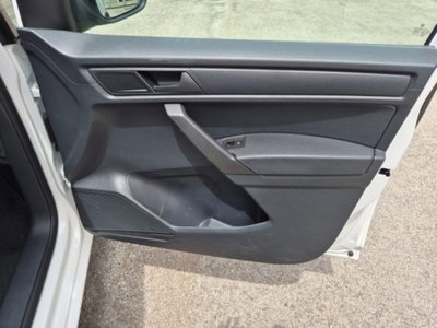 Volkswagen Veicoli Commerciali Caddy 1.4 TGI Kombi Maxi (18)
