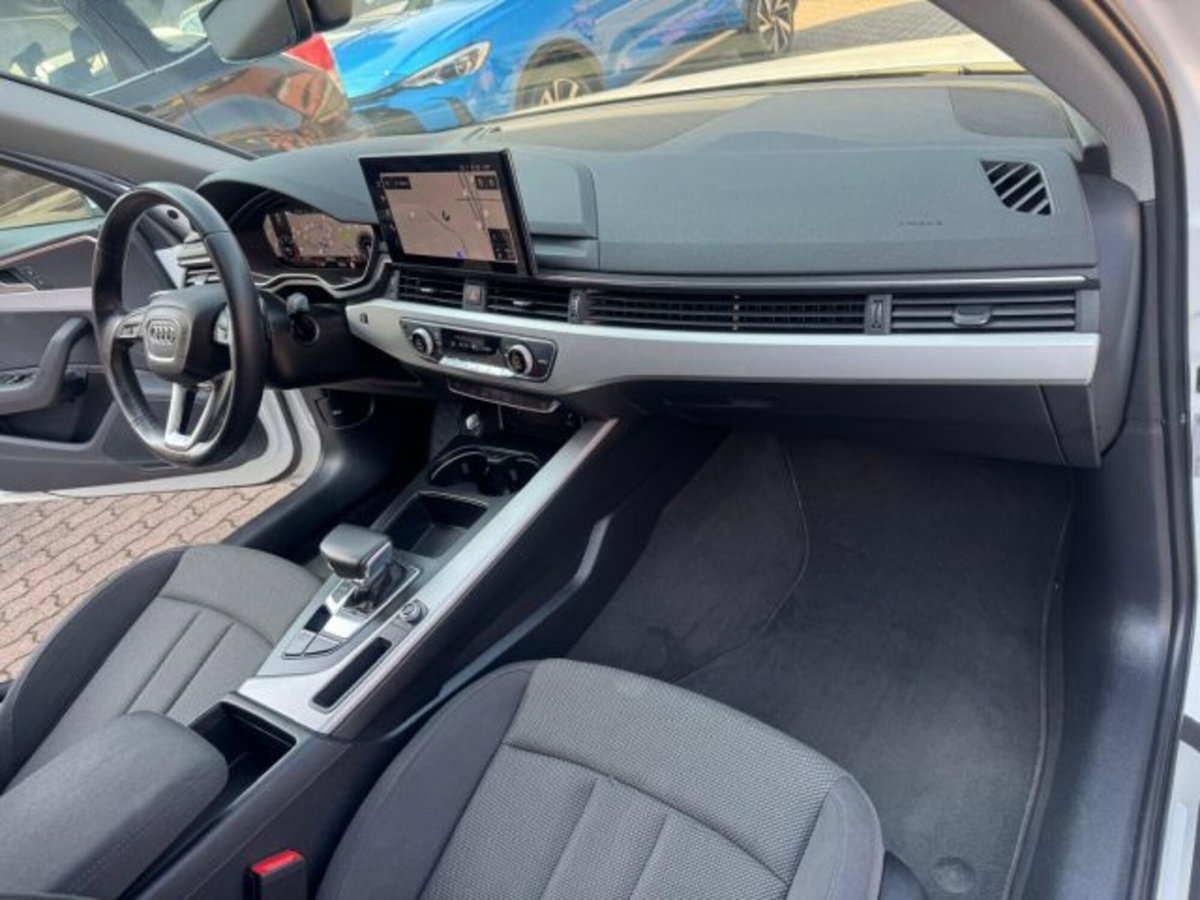 Audi A4 Avant 40 TDI S tronic Business (12)