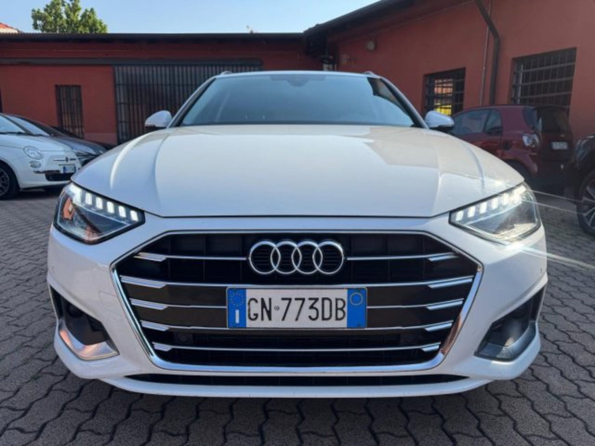 Audi A4 Avant 40 TDI S tronic Business (2)