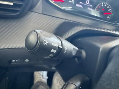 Peugeot 208 1.2 puretech Active s&s 75cv (17)