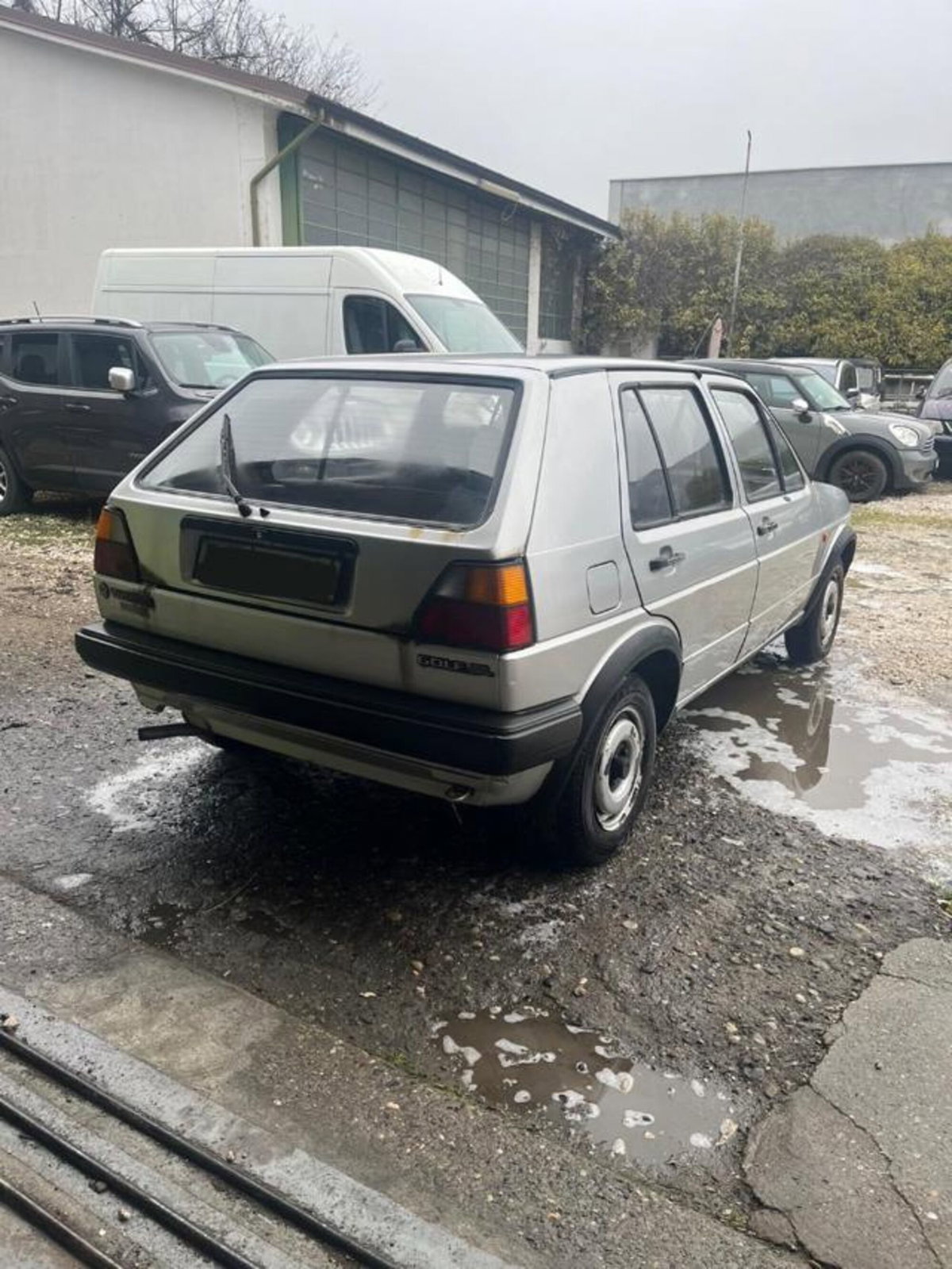 Volkswagen Golf 1300 5 porte GL (4)