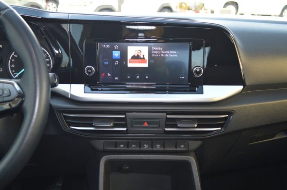 Ford Tourneo Connect 2.0 EcoBlue 122 CV Titanium (11)