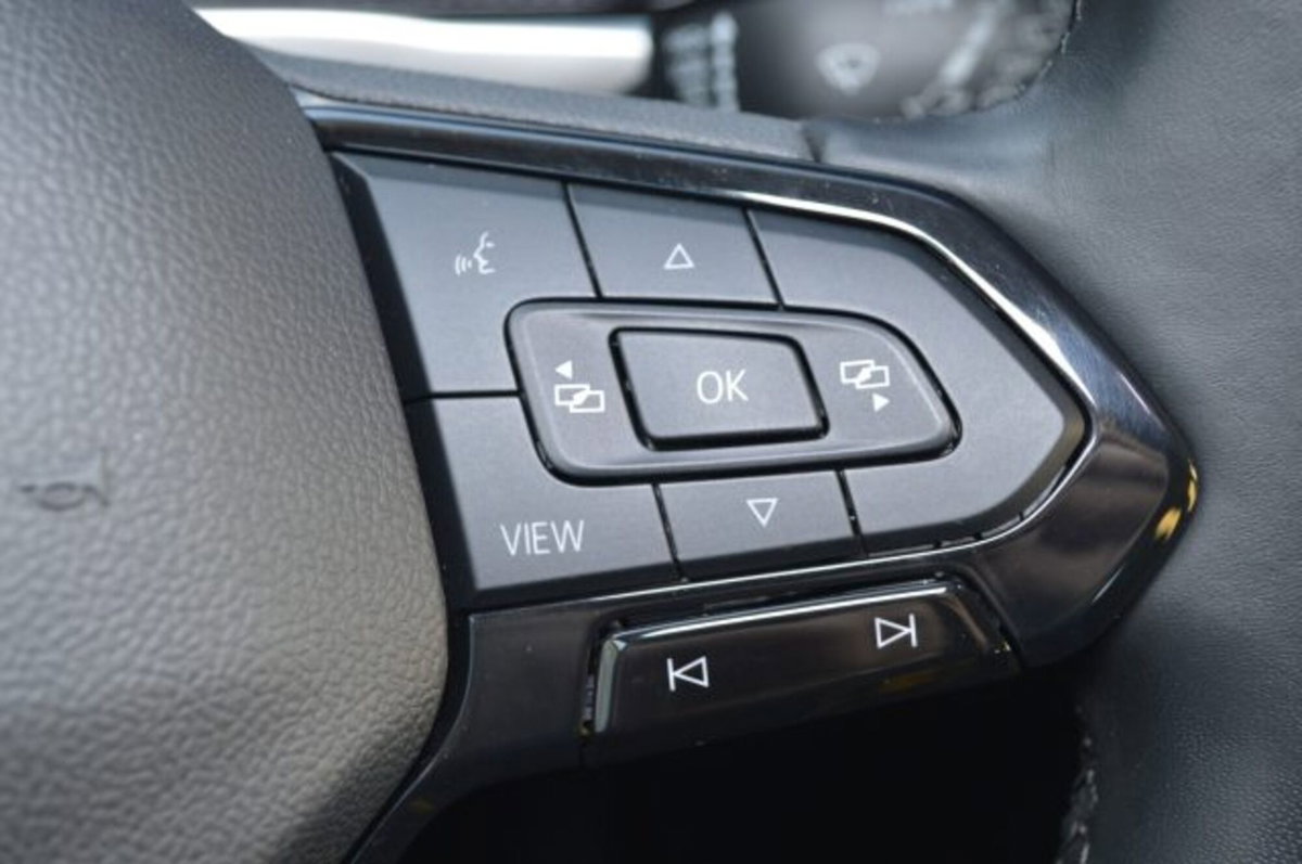 Ford Tourneo Connect 2.0 EcoBlue 122 CV Titanium (12)