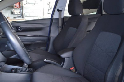 Hyundai Bayon 1.0 t-gdi 48V Xclass imt (8)