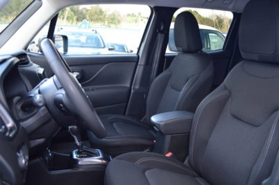 Jeep Renegade 1.3 T4 240CV PHEV 4xe AT6 S (8)