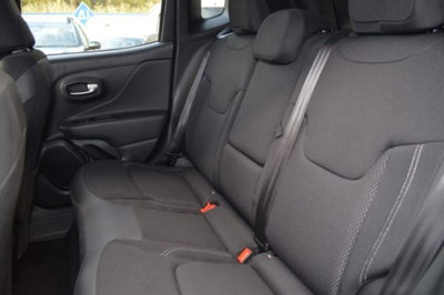 Jeep Renegade 1.3 T4 240CV PHEV 4xe AT6 S (9)