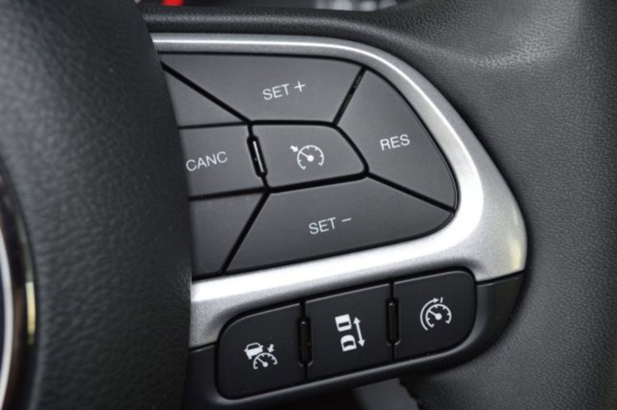 Jeep Renegade 1.6 Mjt 130 CV Limited (13)