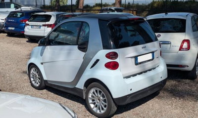 smart Fortwo 1000 45 kW MHD coupé pure (4)