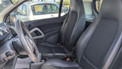 smart Fortwo 1000 45 kW MHD coupé pure (9)