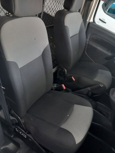 Renault Kangoo Blue dCi 95CV Express Maxi Combi Ice Plus (17)