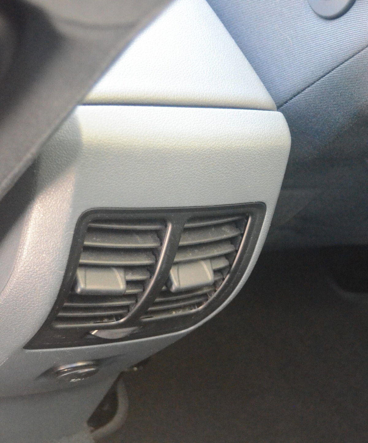 Ford C-Max 1.6 TDCi 110 CV Titanium DPF (14)