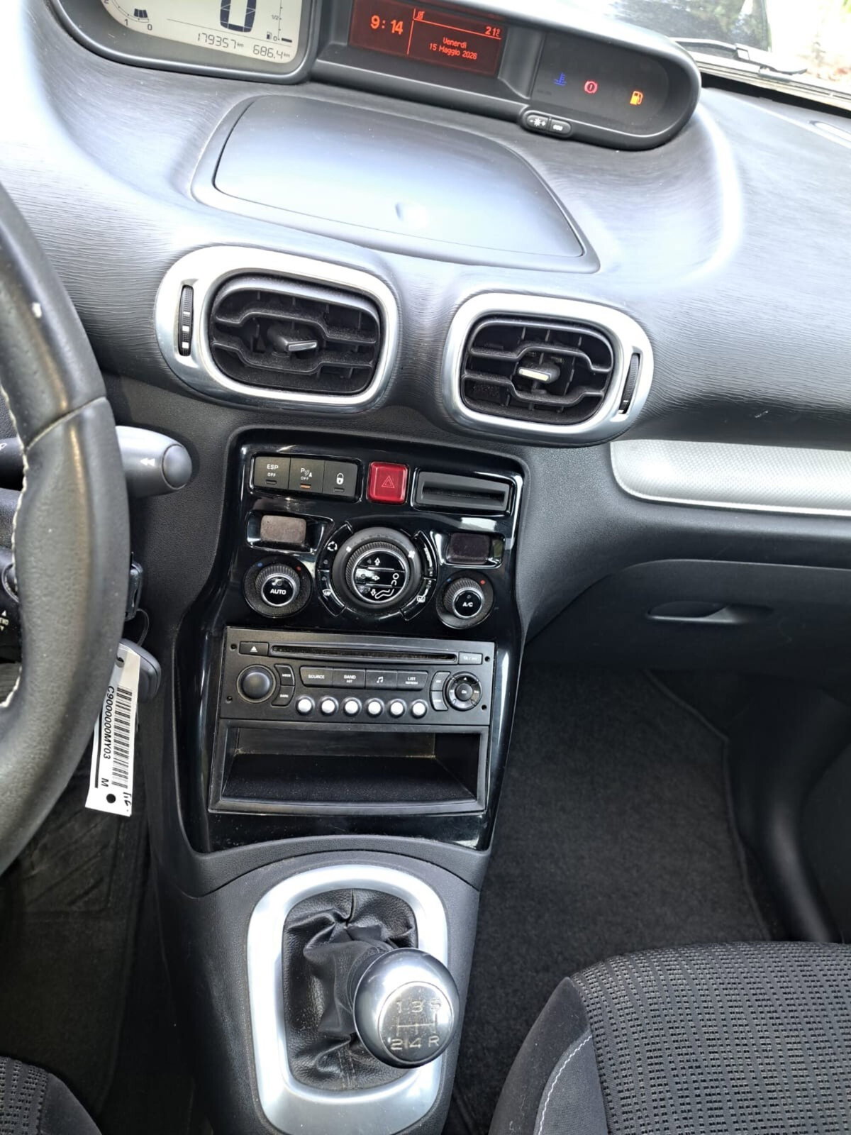 Citroen C3 Picasso 1.4 VTi 95 Exclusive (17)
