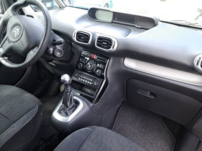 Citroen C3 Picasso 1.4 VTi 95 Exclusive (18)