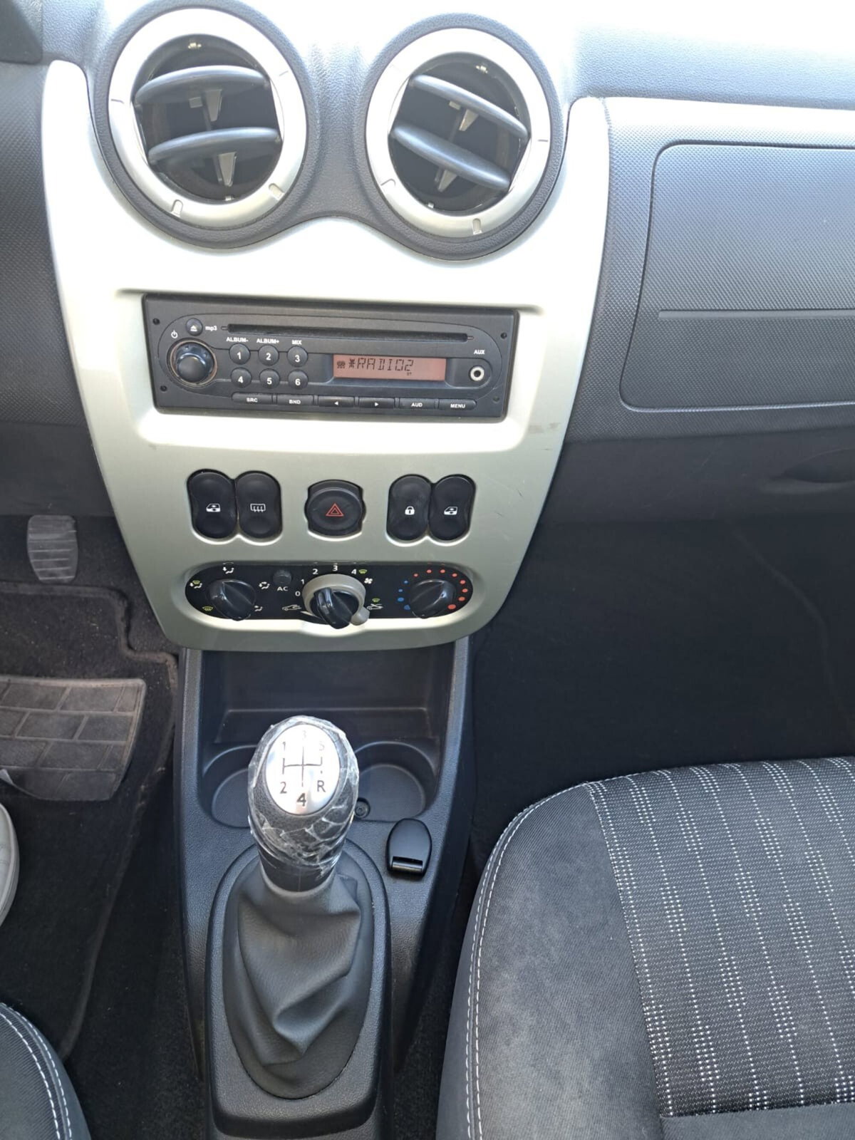 Dacia Logan Station Wagon MCV 1.6 85CV 7 posti Lauréate (18)