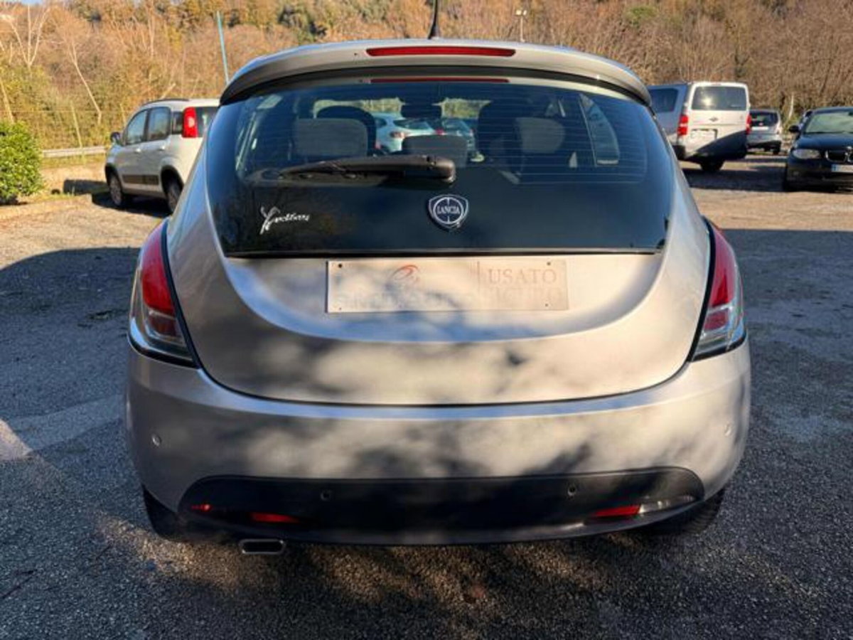 Lancia Ypsilon 1.2 69 CV 5 porte Gold (14)