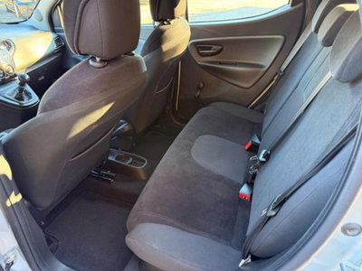 Lancia Ypsilon 1.2 69 CV 5 porte Gold (7)