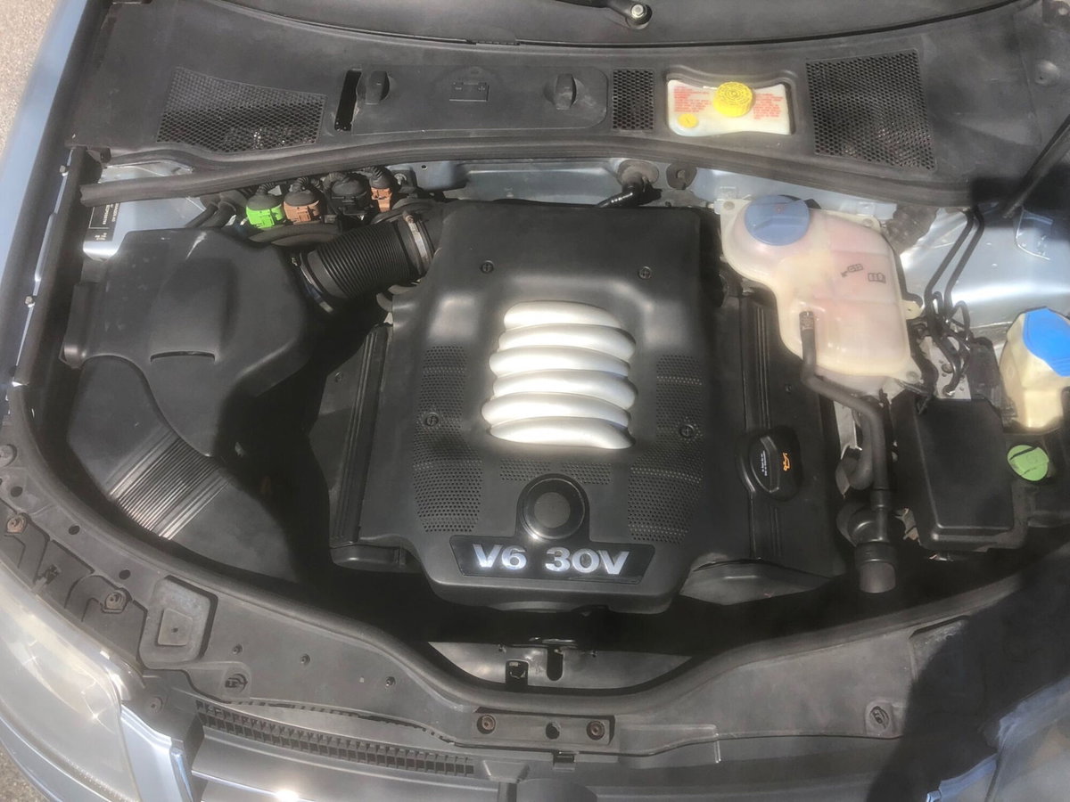 Volkswagen Passat 2.8 V6 cat Tipt. 4m. Highline (18)
