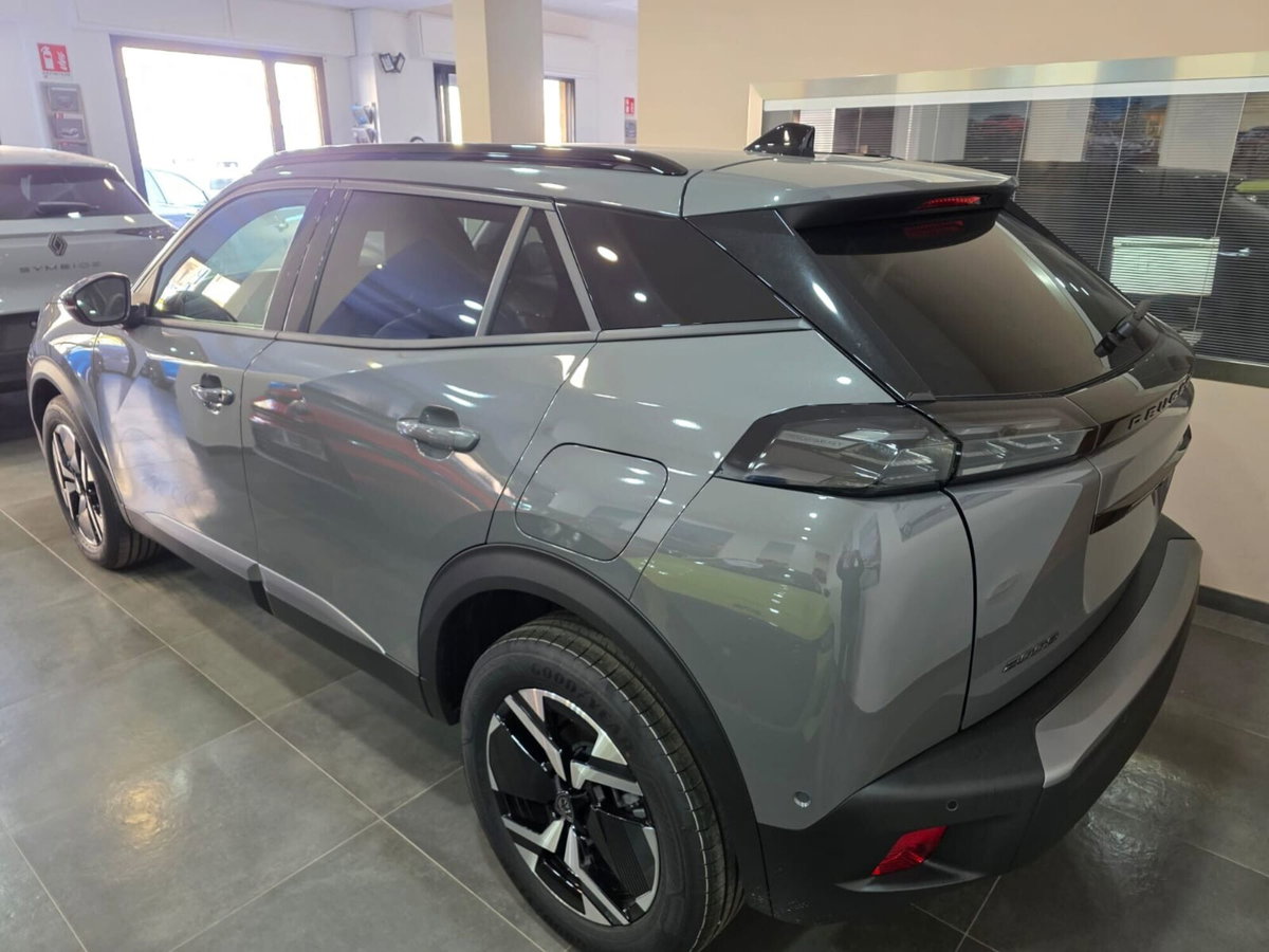 Peugeot 2008 PureTech 100 S&S Allure (5)