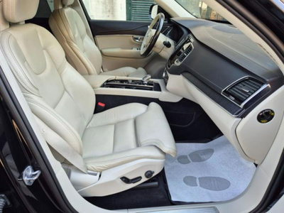 Volvo XC90 B5 (d) AWD Geartronic Inscription (14)