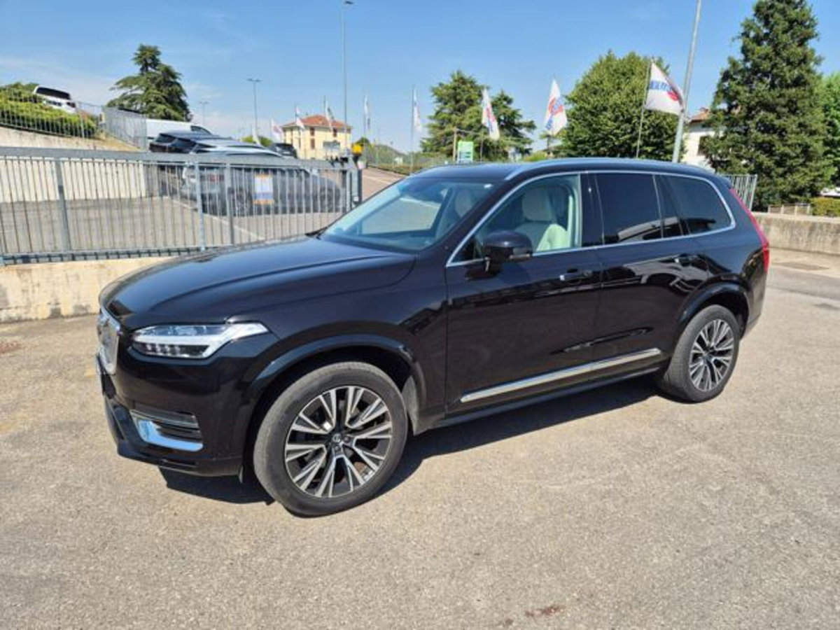 Volvo XC90 B5 (d) AWD Geartronic Inscription (2)