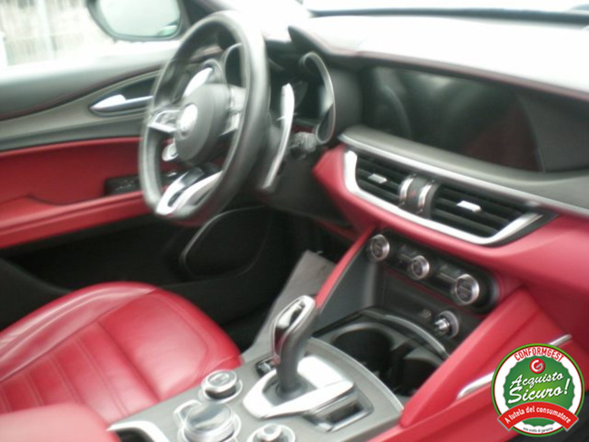 Alfa Romeo Stelvio Stelvio 2.2 Turbodiesel 210 CV AT8 Q4 Veloce (11)