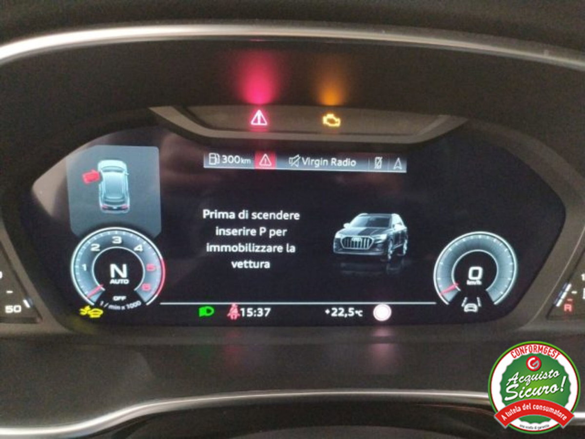 Audi Q3 35 2.0 tdi Identity Black s-tronic (14)