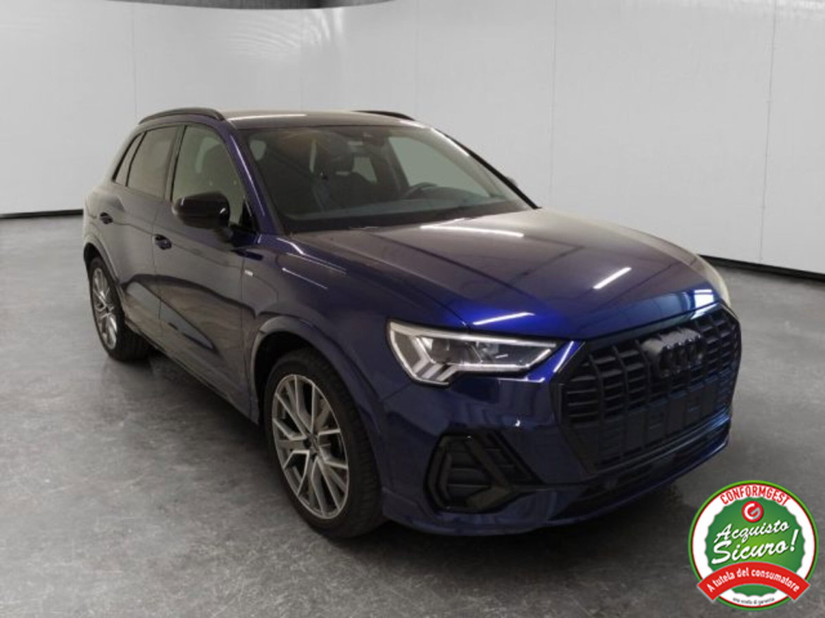 Audi Q3 35 2.0 tdi Identity Black s-tronic (3)
