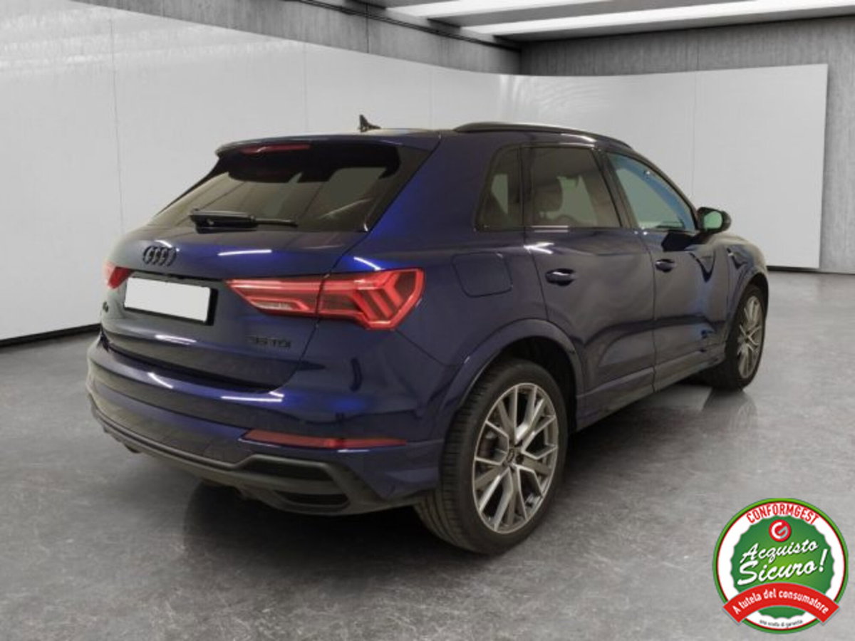 Audi Q3 35 2.0 tdi Identity Black s-tronic (5)
