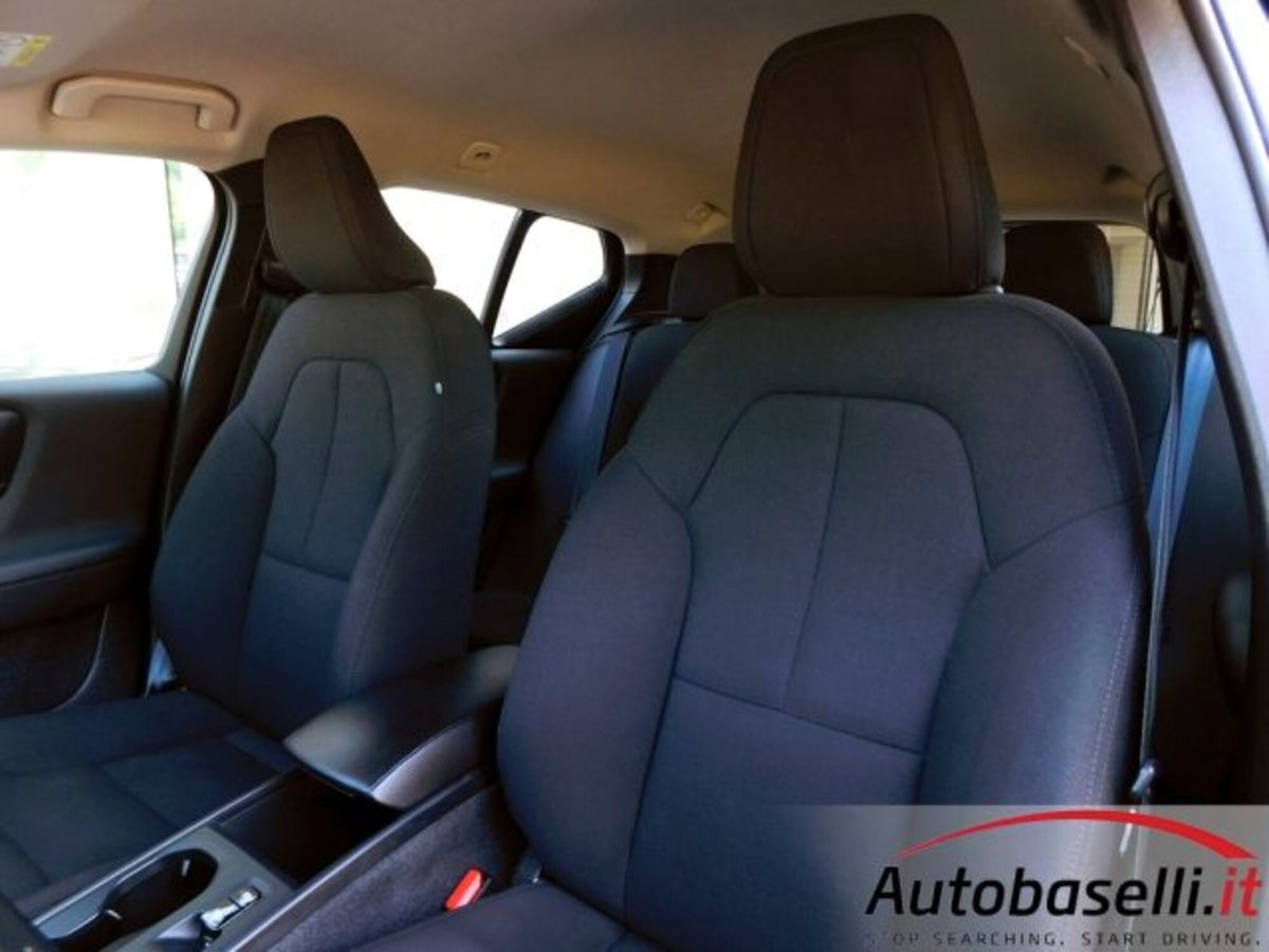 Volvo XC40 T2 Essential N1 (3)