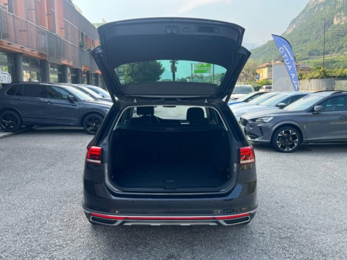 Volkswagen Passat Variant Alltrack 2.0 TDI 200 CV 4MOTION DSG (13)