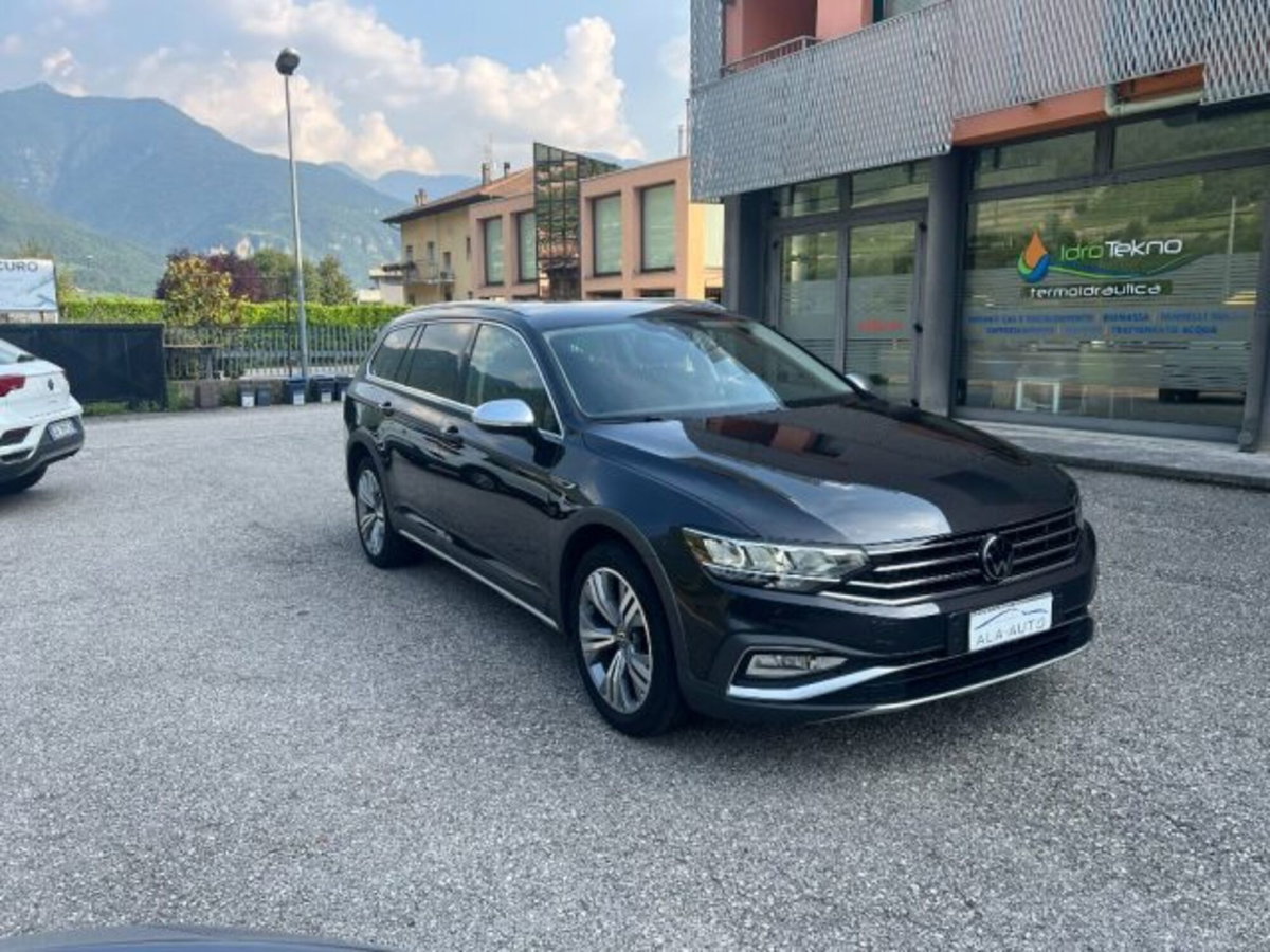 Volkswagen Passat Variant Alltrack 2.0 TDI 200 CV 4MOTION DSG (2)