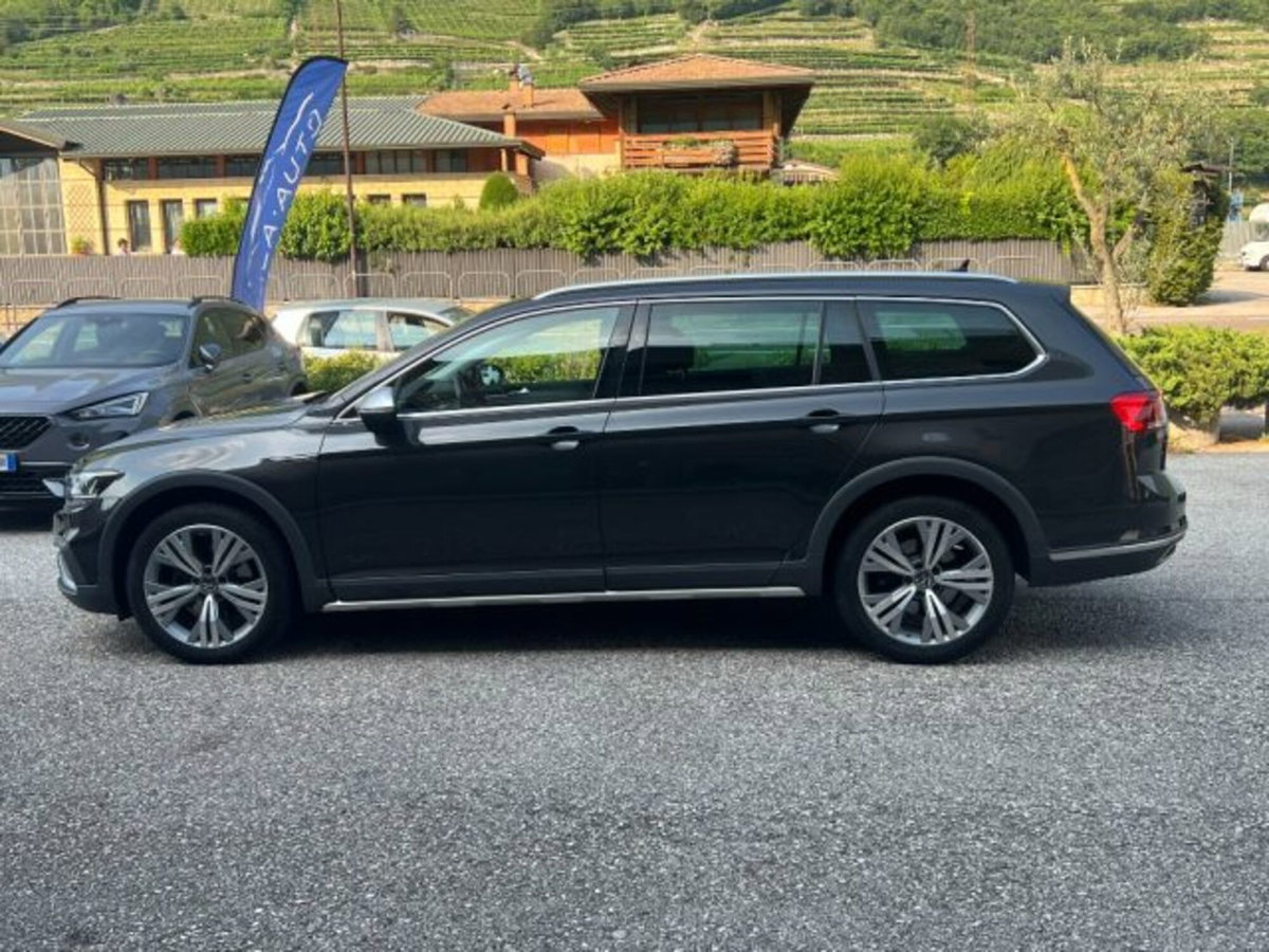 Volkswagen Passat Variant Alltrack 2.0 TDI 200 CV 4MOTION DSG (7)