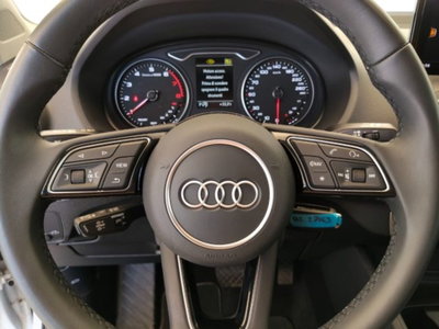 Audi Q2 Q2 35 TFSI S tronic Business (14)