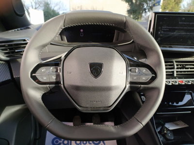 Peugeot 2008 1.2 turbo Allure 100cv (14)