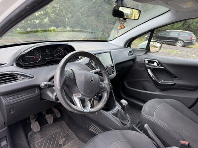 Peugeot 208 82 Stop&Start 5 porte Allure (9)
