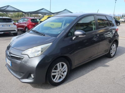 Toyota Verso-S 1.3 MT Active (2)