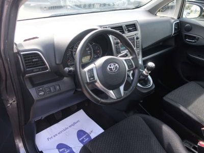 Toyota Verso-S 1.3 MT Active (3)